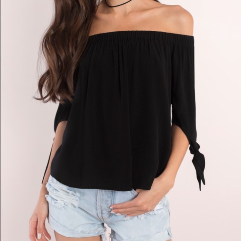 SOLD NWT Black Off the Shoulder Tobi Top